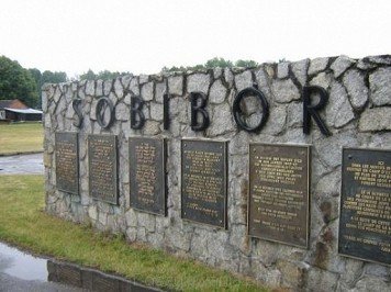 Rozpoczęcie budowy obozu zagłady w Sobiborze 
