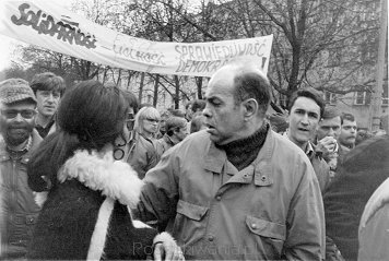 Urodził się Jacek Kuroń